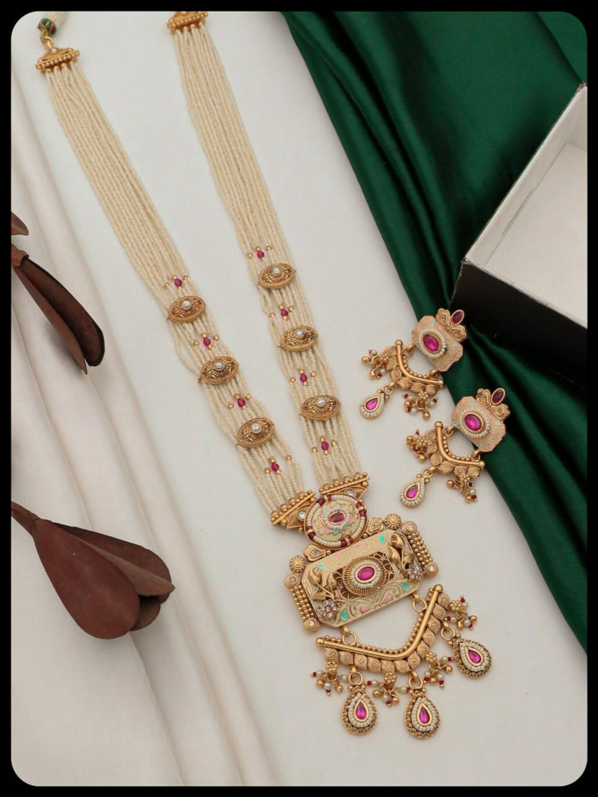 New Trend Pearl  Rajwadi Jewelery Set for women