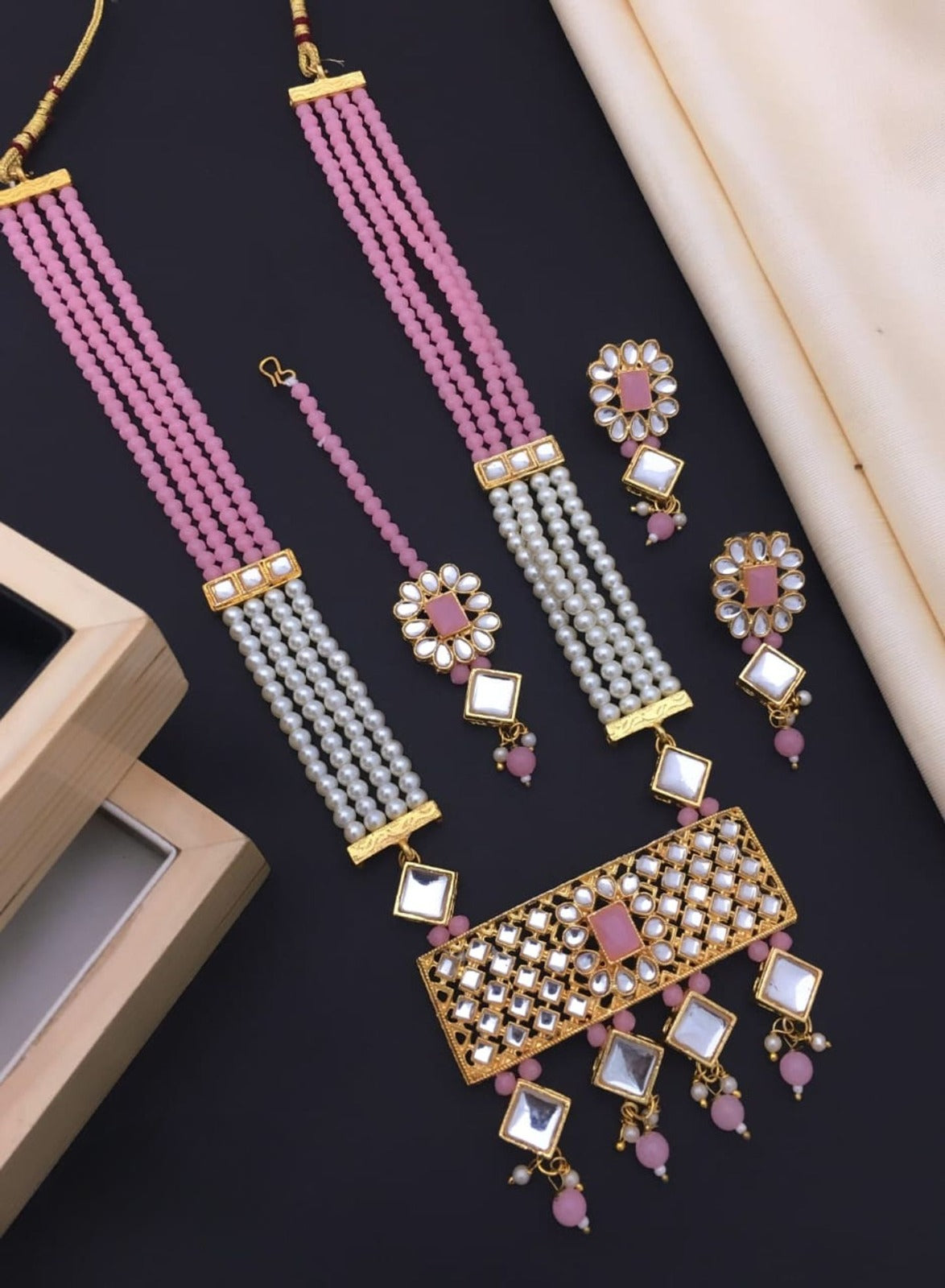 Women Necklace Designer New Trendy Baby pink Crystal with Pendent for women's and girl for all kind of Occasion