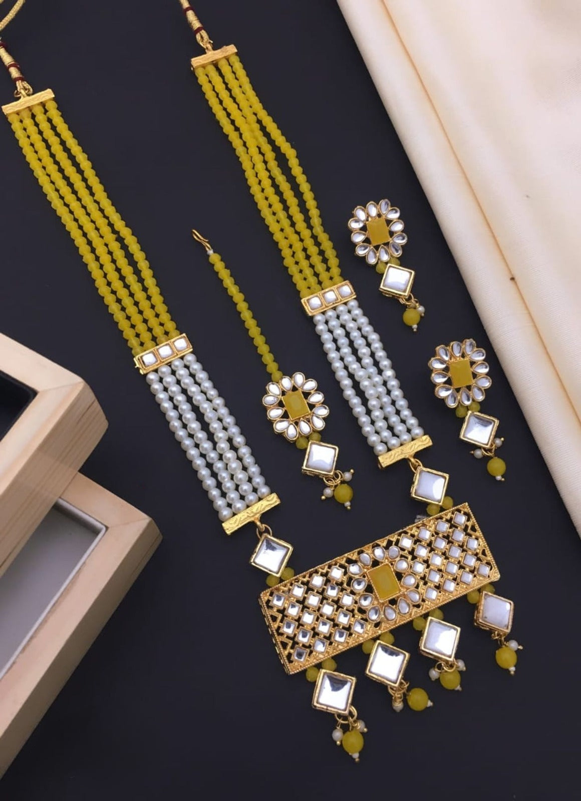 Women Necklace Designer New Trendy Yellow Crystal with Pendent for women's and girl for all kind of Occasion